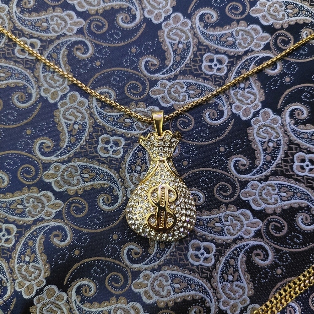18K Gold Plated Money Bad Pendant Necklace With Crystals - Picture 9 of 15